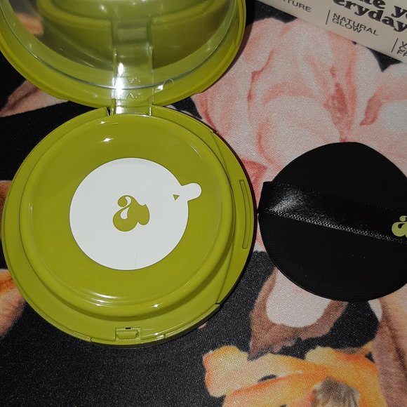 Unleashia cushion foundation - Shade 18C brand new - Picture 4 of 4